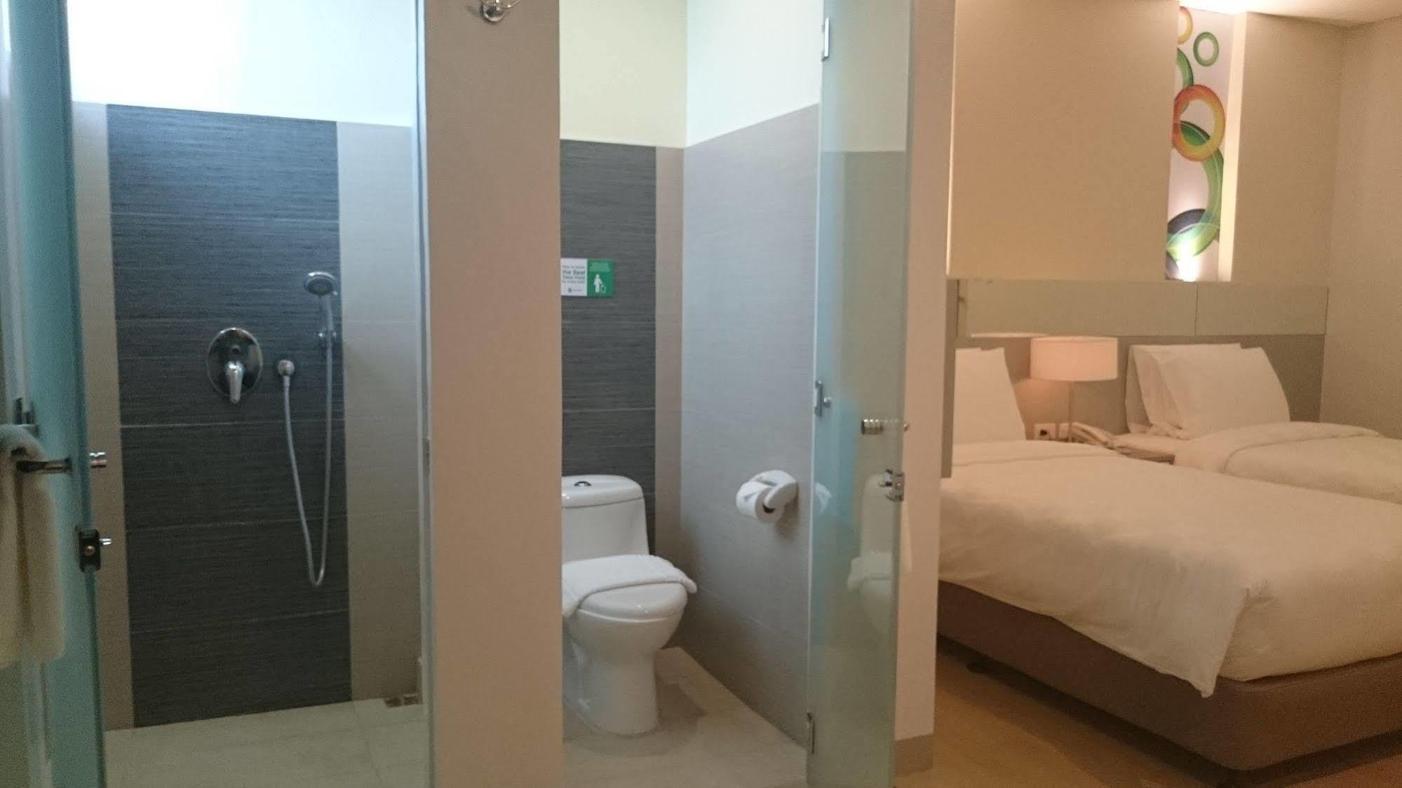 Go Hotels Butuan Butuan City Экстерьер фото