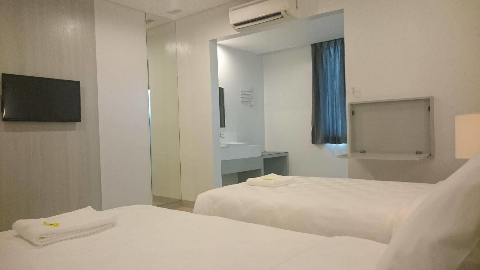 Go Hotels Butuan Butuan City Экстерьер фото